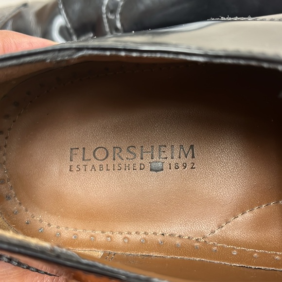 Florsheim CONETTA Wingtip Oxford Black 10 1/2 Excellent condition! - Picture 5 of 5